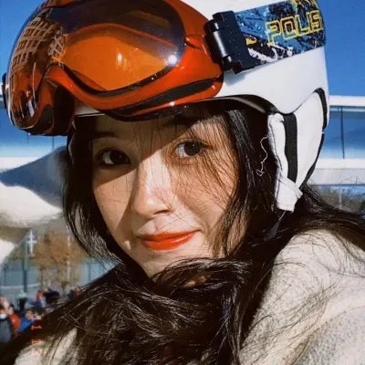 黑暗之下 海报